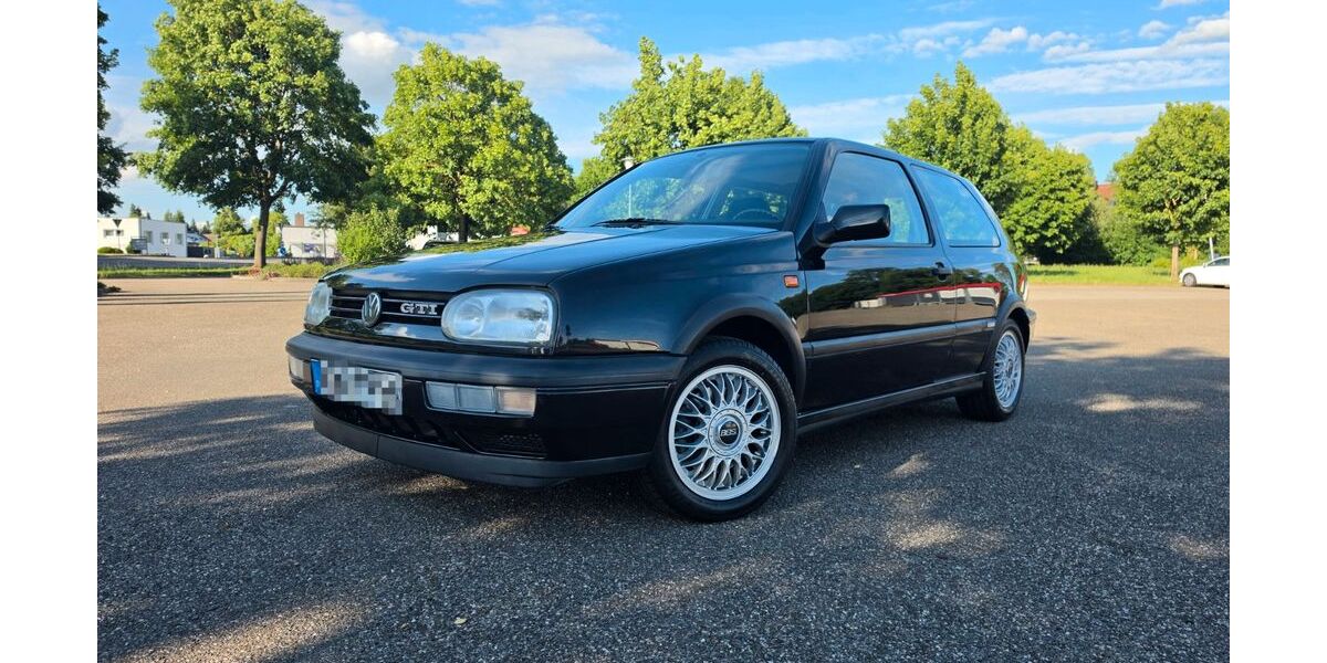 VW Golf 113.000 km 8.350 &euro; Bretzfeld 74626