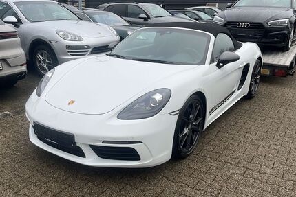 Porsche Boxster 41.900 km 57.900 € Berlin 13407