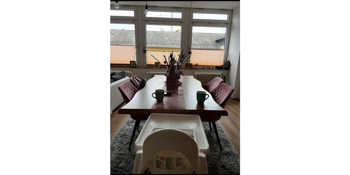 Etagenwohnung Elze - 4 Zimmer, 150 m&sup2;, 1.350&euro; | Angebot:26412739