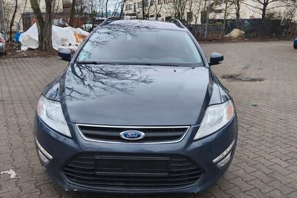 Ford Mondeo 196.750 km 2.499 &euro; Berlin 12349