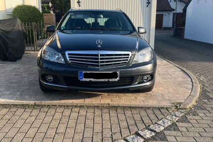 Mercedes-Benz C 180 137.220 km 9.449 &euro; Schwieberdingen 71701