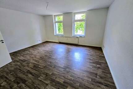 Wohnung zum Mieten in Halle 630 € 63 m²