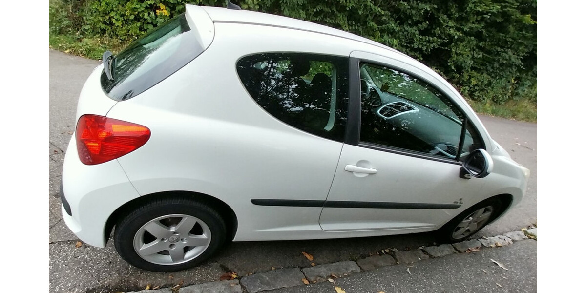 Peugeot 207 93.128 km 5.180 &euro; Kiel 24103