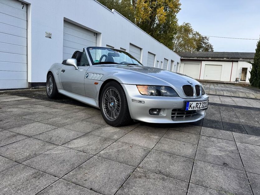 BMW Z3 101.000 km 22.990 € Pulheim 50259