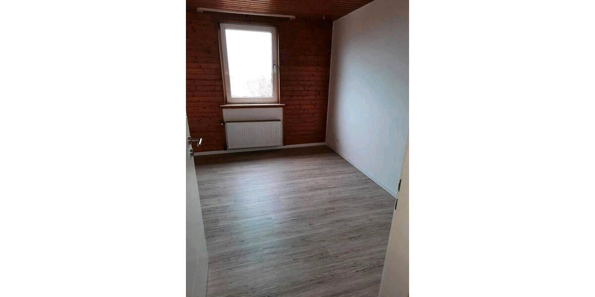 Dachgeschoßwohnung Osann-Monzel Monzel - 3 Zimmer, 75 m&sup2;, 770&euro; | Angebot:26673419