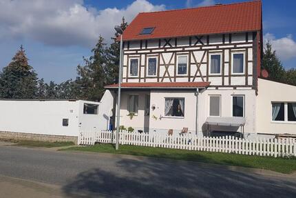 Haus Osterwieck - 8 Zimmer, 220 m&sup2;, 220.000&euro; | Angebot:25634089