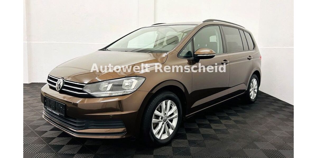 VW Touran 152.700 km 11.999 &euro; Remscheid 42859
