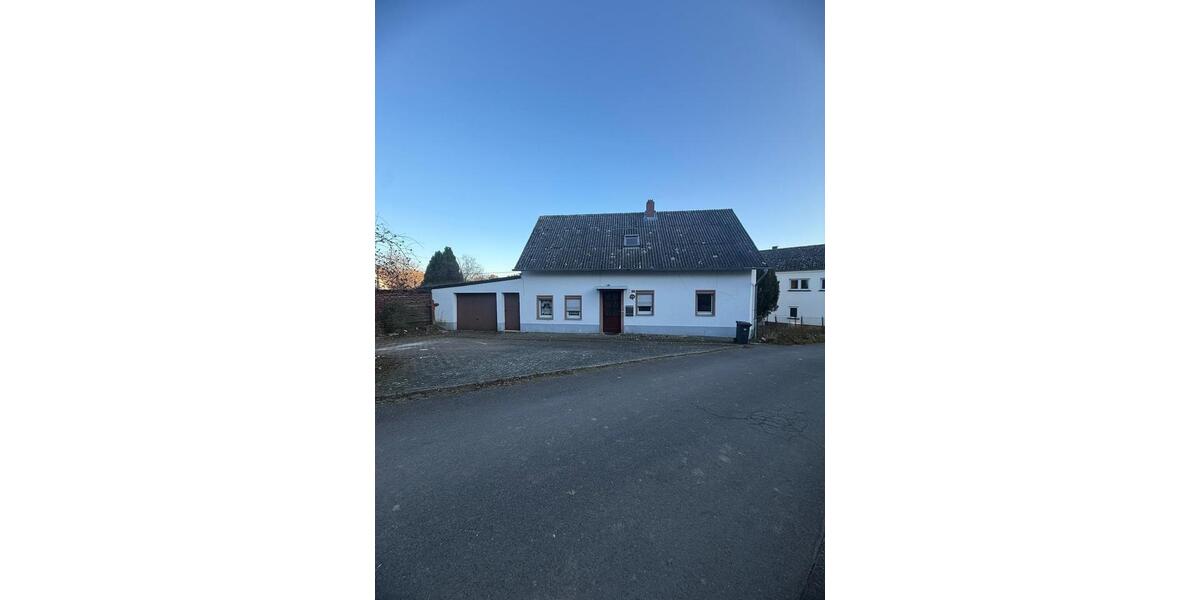 Einfamilienhaus Blankenheim - 5 Zimmer, 130 m&sup2;, 140.000&euro; | Angebot:24609461