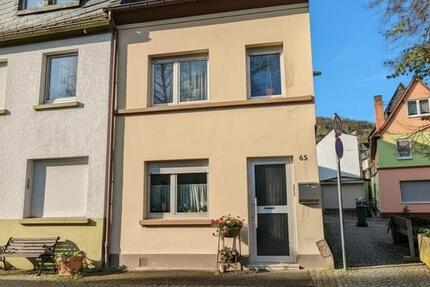 Reiheneckhaus in direkter Rheinlage 5 zimmer