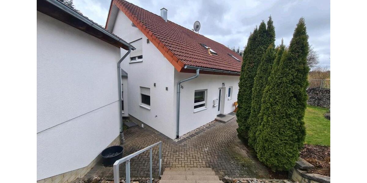 Doppelhaushälfte Altensteig - 4 Zimmer, 113 m&sup2;, 590.000&euro; | Angebot:26889760