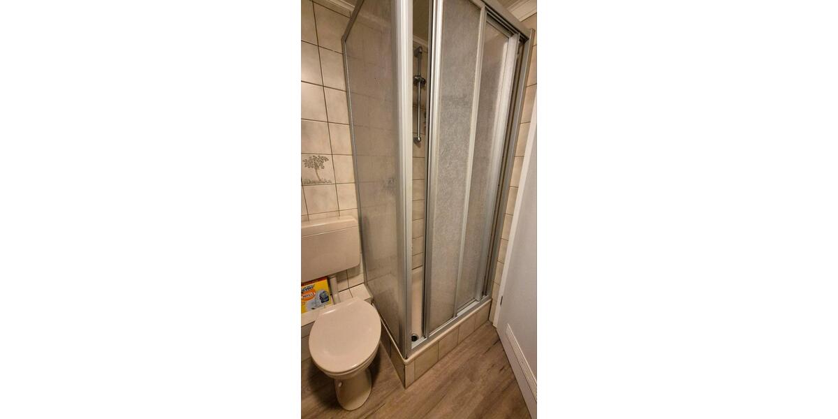 Dachgeschoßwohnung Neuwied - 2.5 Zimmer, 55 m&sup2;, 120.000&euro; | Angebot:26868425