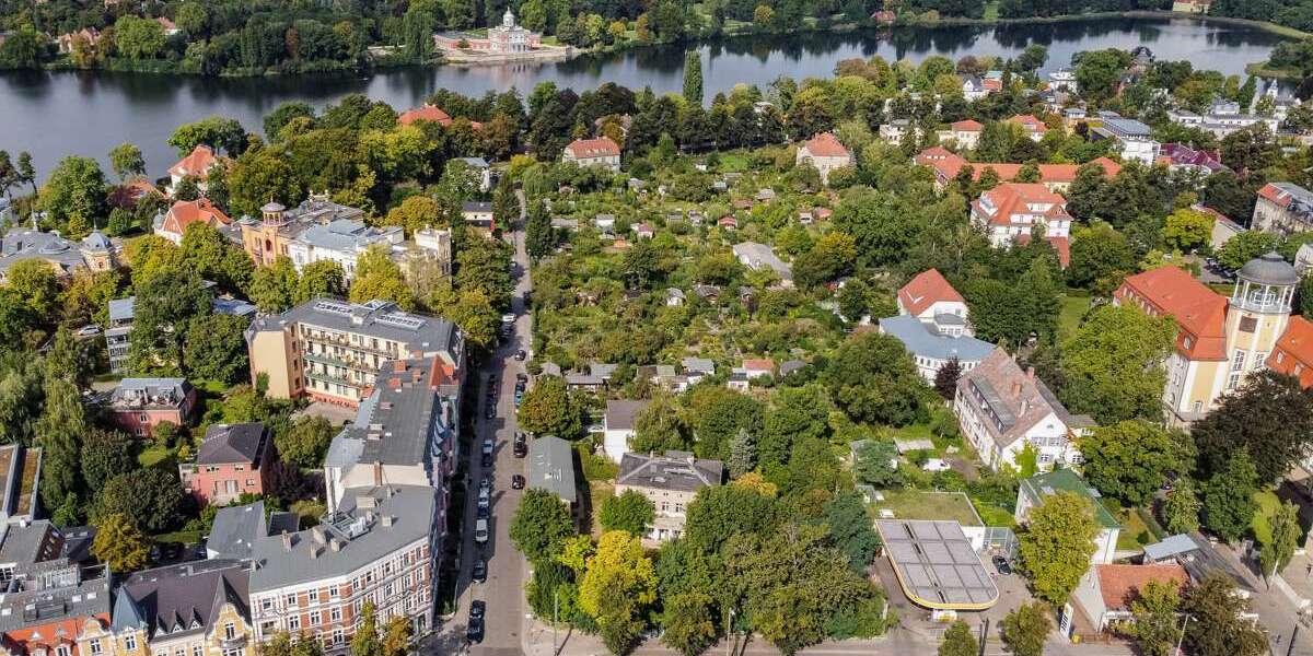 Haus zum Kaufen in Potsdam Berliner Vorstadt 1.980.000 € 261.9 m² 8 zimmer