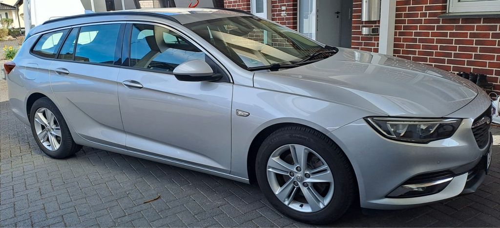 Opel Insignia 129.000 km 9.500 &euro; Schloss Holte-Stukenbrock 33758