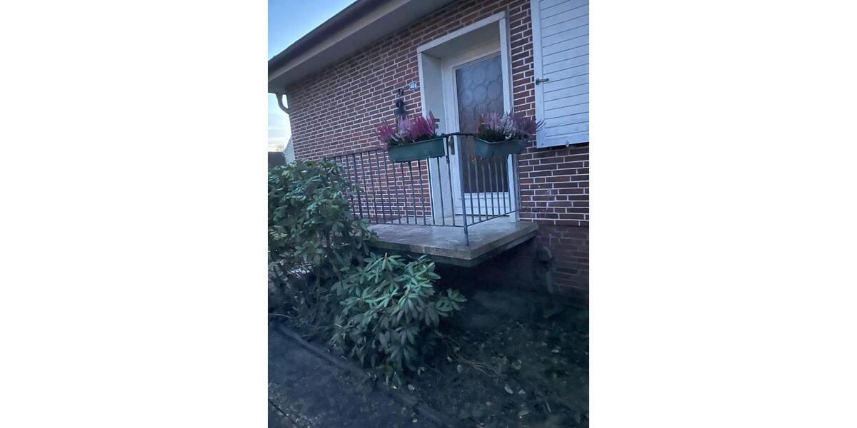 Einfamilienhaus Stade - 4 Zimmer, 120 m&sup2;, 1.400&euro; | Angebot:26665673