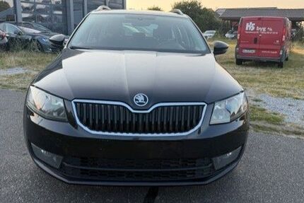 Skoda Octavia 207.000 km 6.990 &euro; schafflund 24980