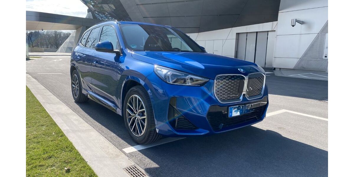 BMW iX1 12.800 km 47.200 &euro; Freising 85354