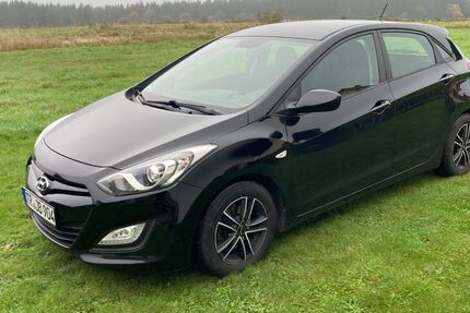Hyundai i30 89.300 km 7.740 € Hermeskeil 54411