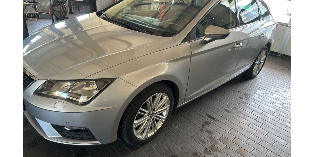 Seat Leon 99.000 km 14.950 &euro; Treuchtlingen 91757
