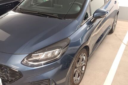 Ford Fiesta 42.800 km 13.700 &euro; Frankfurt 60528