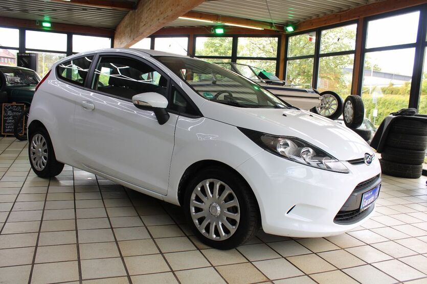 Ford Fiesta 142.000 km 3.990 € Rödental 96472