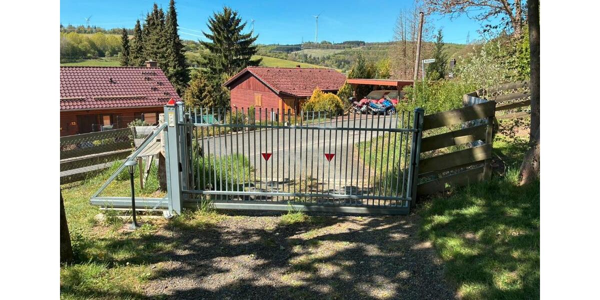 Einfamilienhaus Bad Hersfeld - 9 Zimmer, 180 m&sup2;, 299.000&euro; | Angebot:26926526