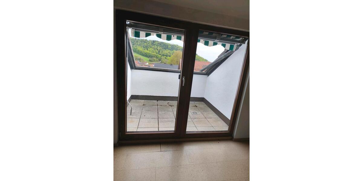 Etagenwohnung Freudenberg - 5 Zimmer, 120 m&sup2;, 820&euro; | Angebot:26249088