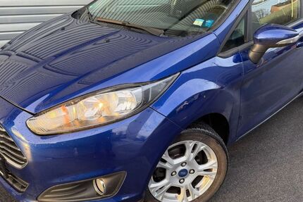 Ford Fiesta 118.904 km 5.990 &euro; Wuppertal 42285
