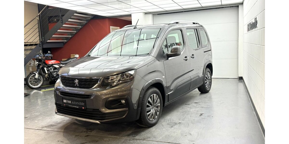 Peugeot Rifter Rollstuhlumbau Allure HDi 130 EAT CarPlay 26.800 km 27.220 &euro; Lich 35423