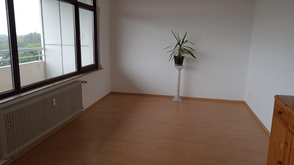 Etagenwohnung Neuwied - 3 Zimmer, 72 m&sup2;, 185.000&euro; | Angebot:25054952