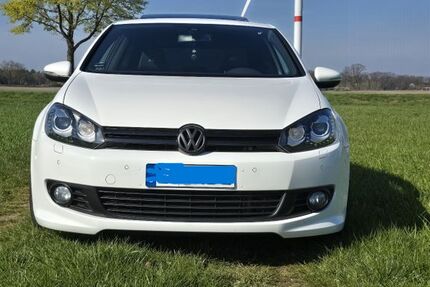 VW Golf 98.000 km 9.450 &euro; Lüneburg 21337