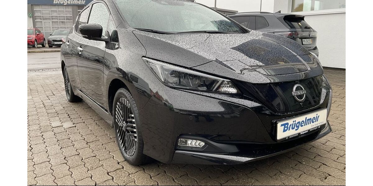 Nissan Leaf 25.100 km 19.890 &euro; Memmingen 87700