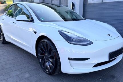 Tesla Model 3 119.100 km 26.950 &euro; Tünsdorf 66693