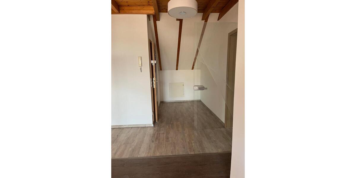 Dachgeschoßwohnung Neuenhagen bei Berlin - 3 Zimmer, 95 m&sup2;, 1.500&euro; | Angebot:25923540