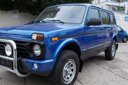 Lada Niva 52.050 km 13.990 &euro; Leipzig 04229