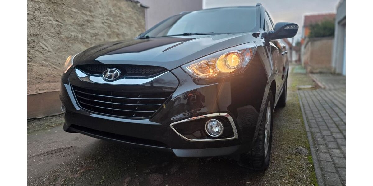 Hyundai ix35 55.550 km 9.990 &euro; Gröbzig 06388