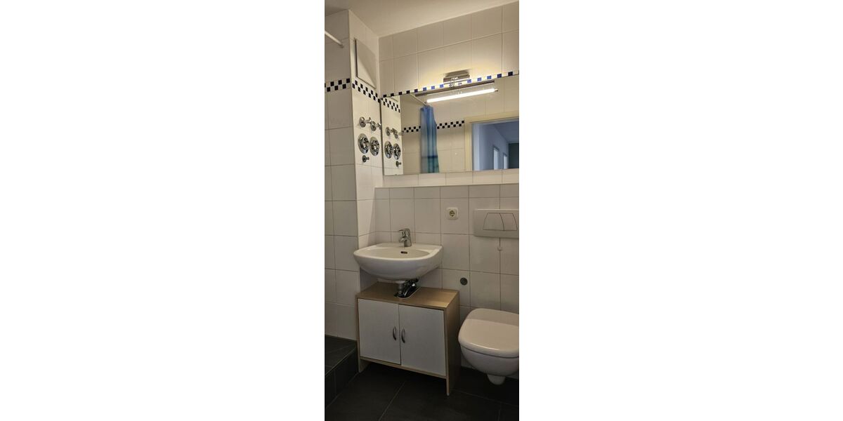 Provisionsfrei* (Von Privat) Charmante 4-Zimmer Wohnung mit Balkon sowie Außenstellplatz in Kirchheim bei München - Etagenwohnung Kirchheim bei München | Angebot:24356453
