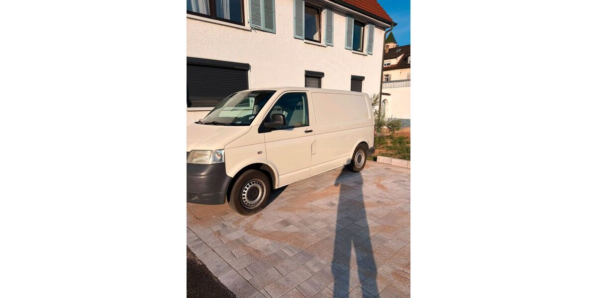 VW T5 Transporter 310.000 km 5.500 &euro; Gengenbach 77723