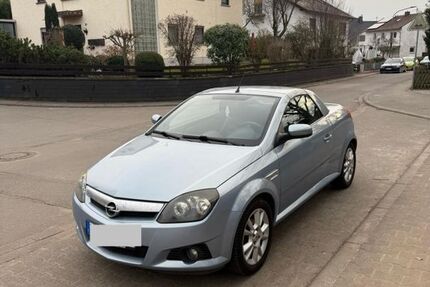 Opel Tigra 174.500 km 2.290 € Hargesheim 55595