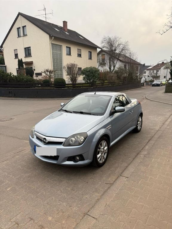 Opel Tigra 174.500 km 2.390 € Hargesheim 55595