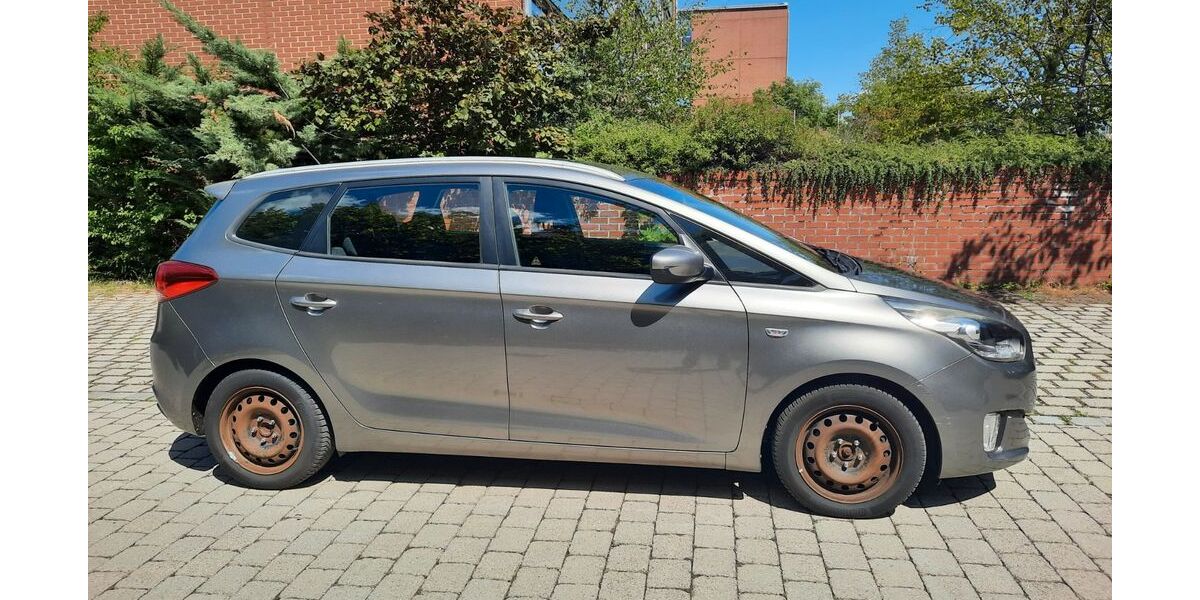 Kia Carens 105.000 km 5.600 &euro; Baldham 85598