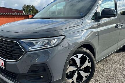 Ford Grand Tourneo 10.969 km 34.590 &euro; Neumünster 24536