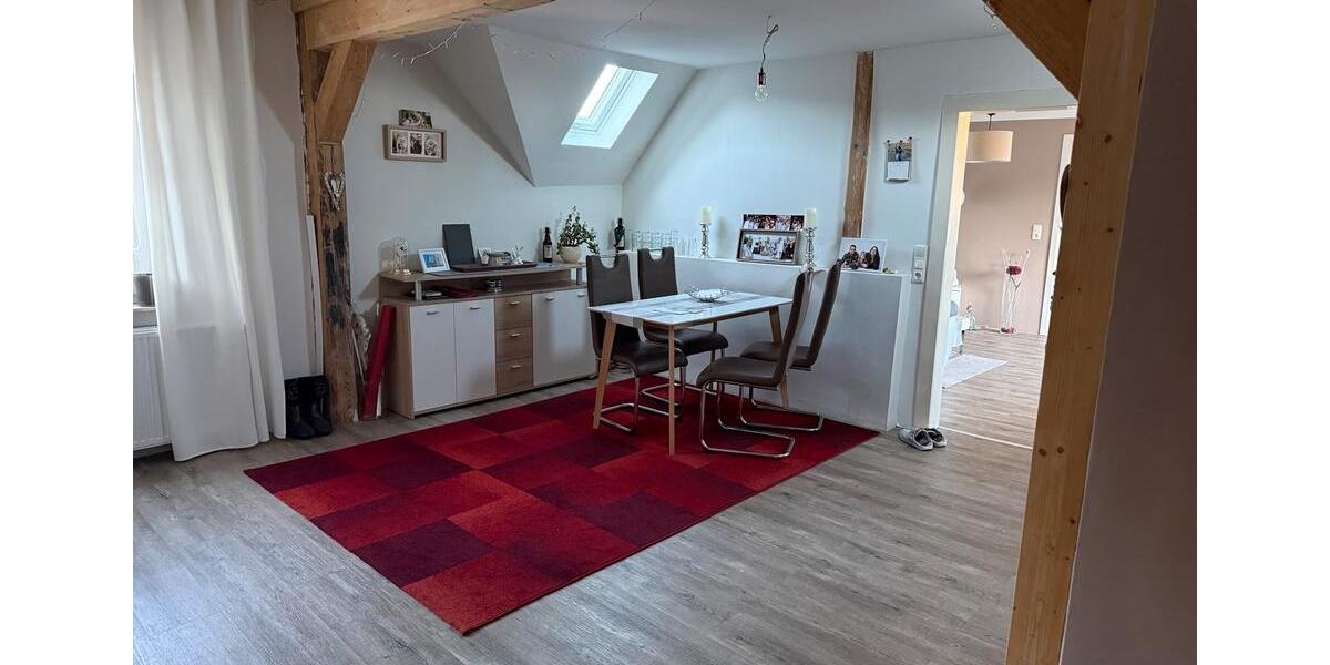 Dachgeschoßwohnung Lahntal - 2 Zimmer, 75 m&sup2;, 750&euro; | Angebot:25419151