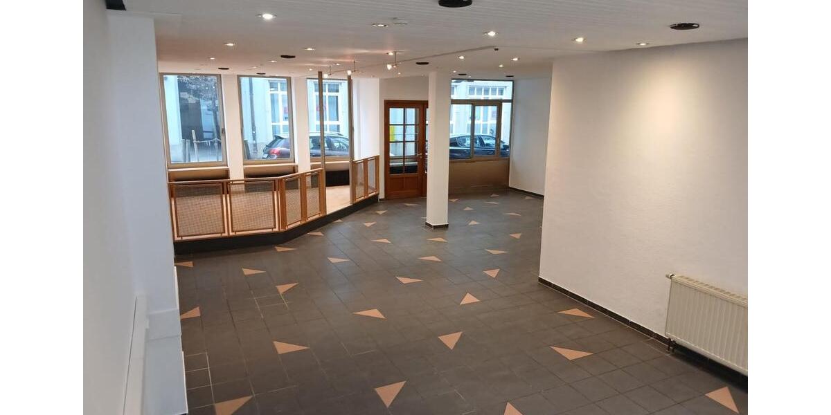 Gewerbeobjekt Haßfurt - 800&euro; | Angebot:24562100