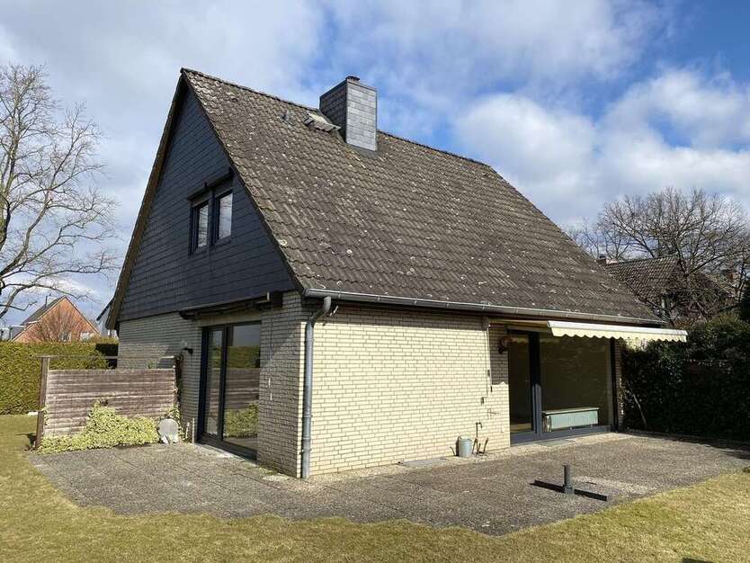 Haus zum Mieten in Norderstedt 2.350 € 139.88 m² 5 zimmer