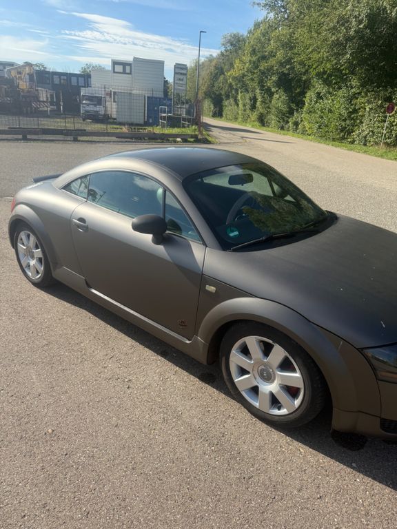 Audi TT 347.850 km 1.700 € Kehl 77694