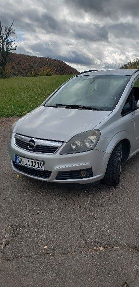 Opel Zafira 170.000 km 2.600 &euro; Geislingen 73312