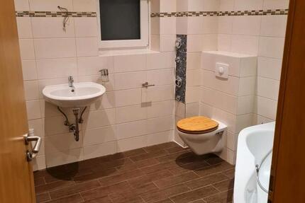 3 Zi Wohnung mit Wannebad Küche in der 