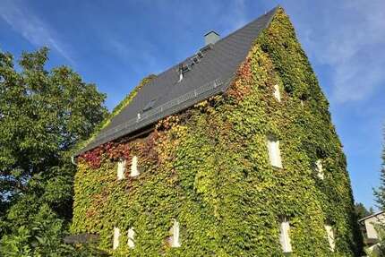 Haus zum Kaufen in Limbach-Oberfrohna 370.000 € 138 m²