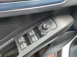 Ford Focus 1.0 Active*WinterP*Navi*LED*PDC* 60.000 km 17.870 &euro; Nidderau 61130