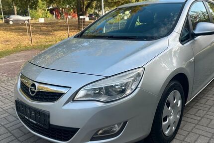 Opel Astra 158.000 km 3.990 &euro; Berlin 12349